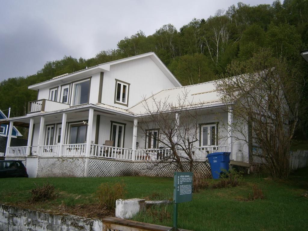 Apartement Mirador Du Fjord LʼAnse-Saint-Jean Exteriör bild