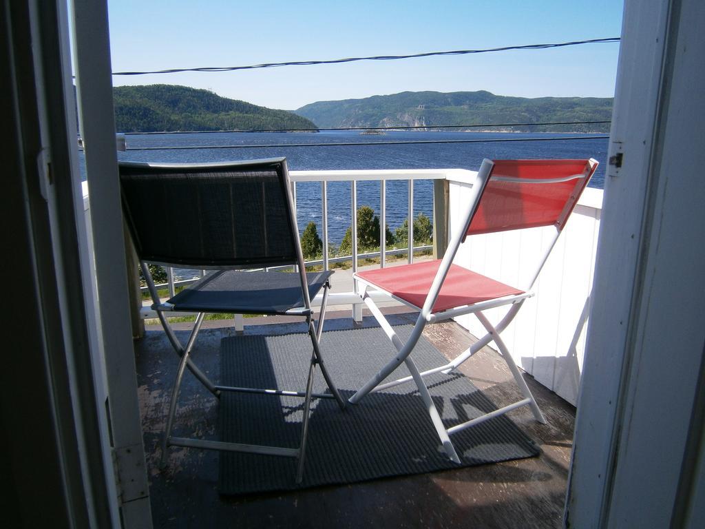 Apartement Mirador Du Fjord LʼAnse-Saint-Jean Exteriör bild